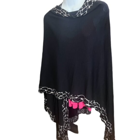 ST. JOHN COLLECTION Shawl/Wrap - Picture 5 of 8